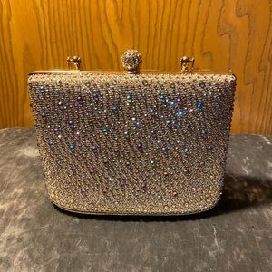 Embellish purse